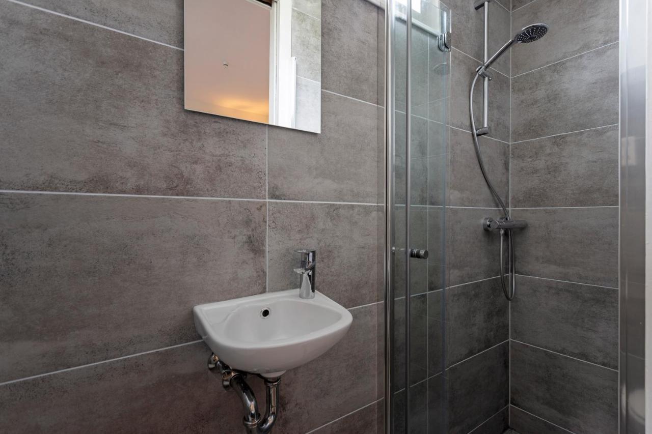 Studio Baarn With Patio, Airco, Pantry, Bedroom, Bathroom, Privacy - Amsterdam, Utrecht ภายนอก รูปภาพ