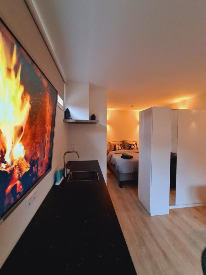 Studio Baarn With Patio, Airco, Pantry, Bedroom, Bathroom, Privacy - Amsterdam, Utrecht ภายนอก รูปภาพ