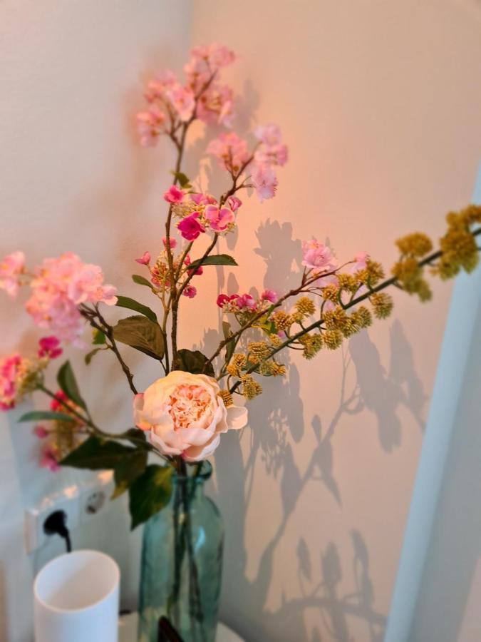 Studio Baarn With Patio, Airco, Pantry, Bedroom, Bathroom, Privacy - Amsterdam, Utrecht ภายนอก รูปภาพ